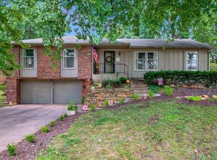 3229 SW 33rd Ct, Topeka, KS 66614