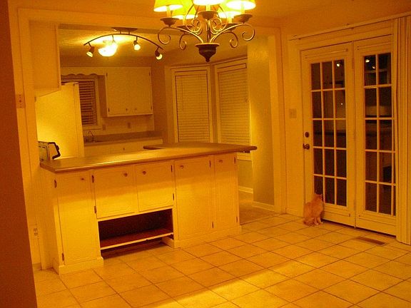 5th image of 8631 Swale Ct