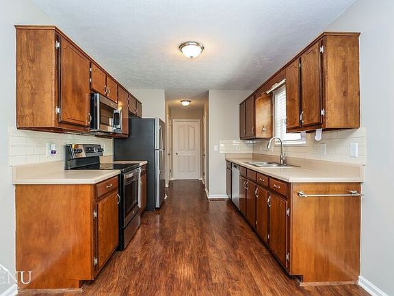 4th image of 1195 Portree Ct