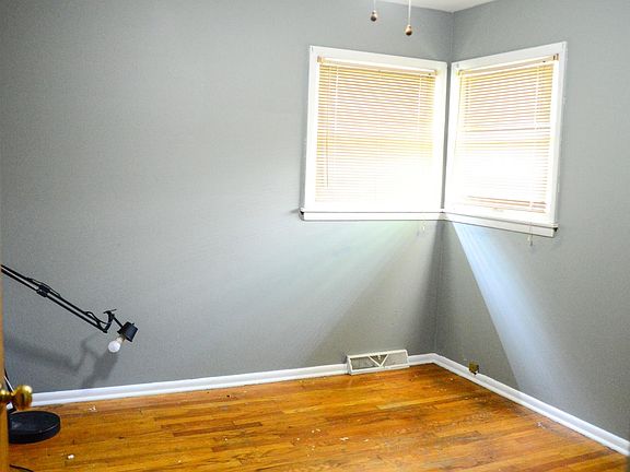 5th image of 4212 N 96th St