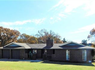 321 Brookside Dr, Guthrie, OK 73044