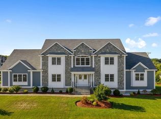 80 Regency Dr, Dracut, MA 01826