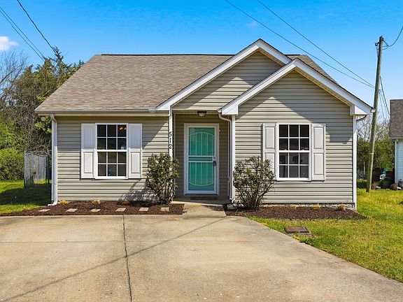 4th image of 512 Longleaf Ct