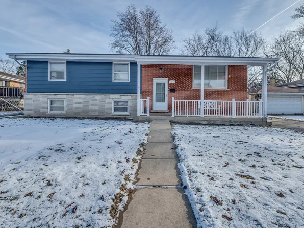 121 S Addison Rd, Wood Dale, IL 60191