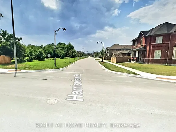 157 Harrisview St W, Ajax, ON L1T 0N9