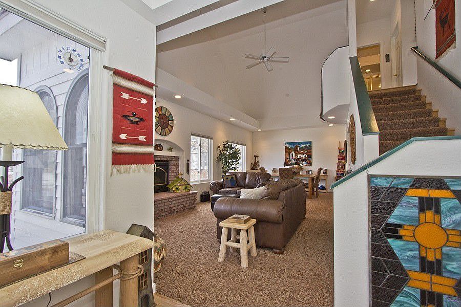 2nd image of 1488 Creekside Ct