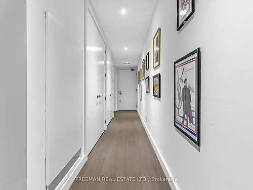 81 Wellesley St E #608 Photo 1