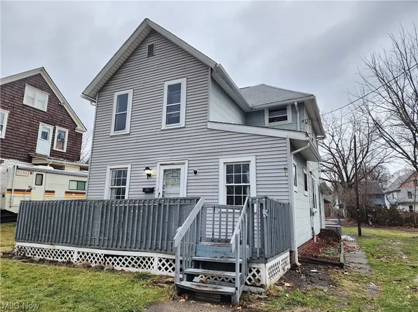 238 S Maple St, Akron, OH 44302