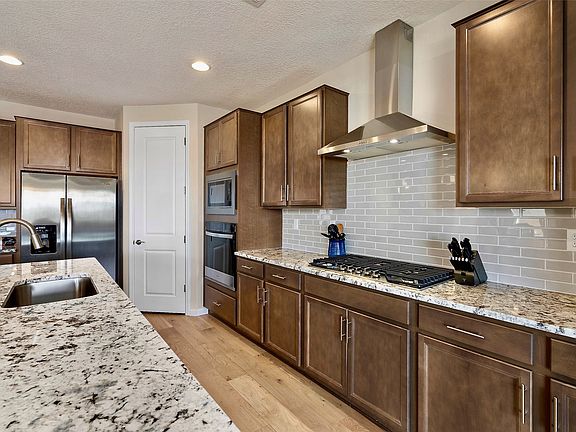 4th image of 41 Avenida Colibri