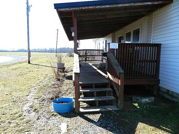 5th image of 605 County Road 1225 E