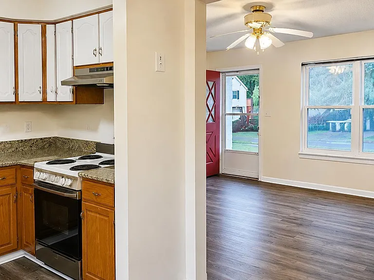 3311 Wilks Pl SW — Photo 2