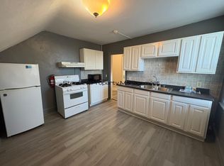 73-75 Central St #3, Warwick, RI 02886