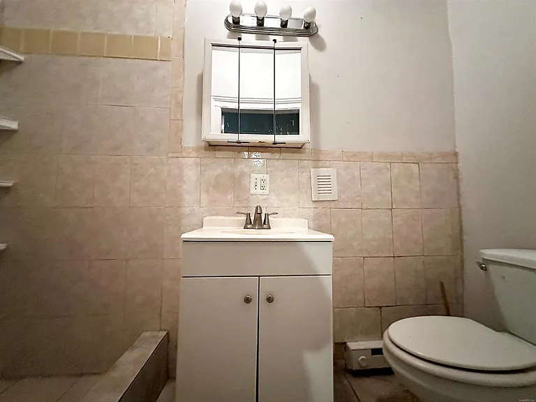 103 Catherine St #2 — Photo 27