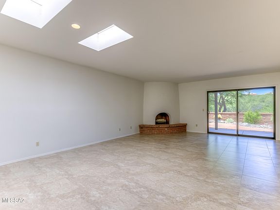 5th image of 5335 N Strada De Rubino