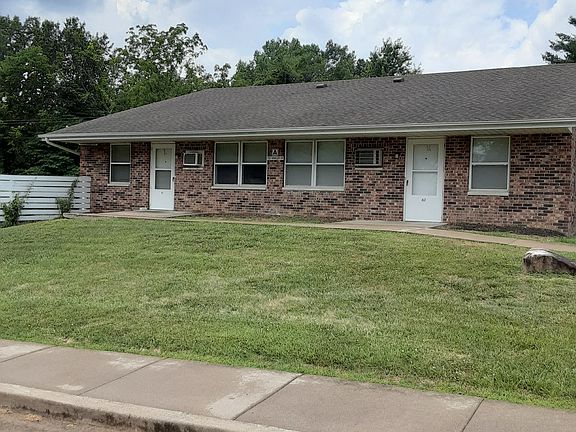 3rd image of 720 Winkler Dr #15965738