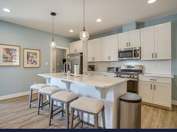 5th image of 24520 Sweet Bay Dr