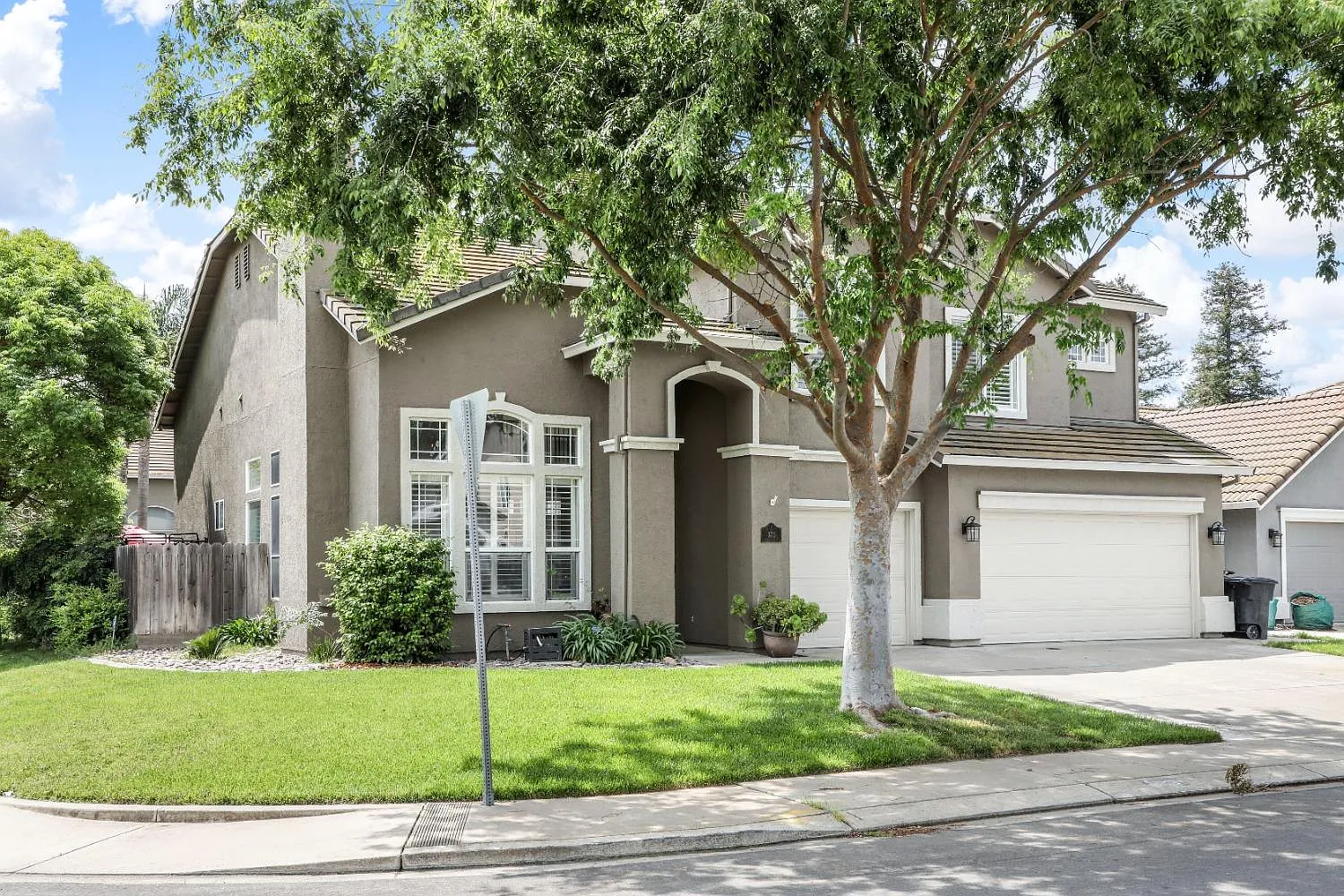 3712 Amestoy Ct photo 1