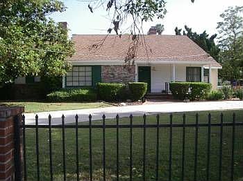 1st image of 15453 Victory Blvd