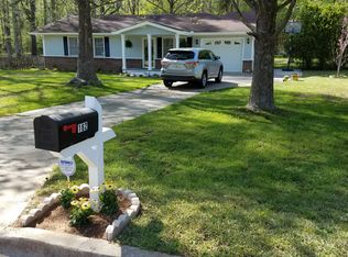 182 Green Valley Dr, Toccoa, GA 30577