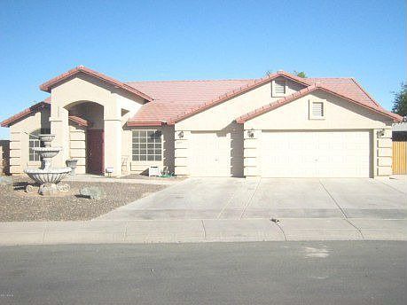 3rd image of 3825 E Magnus Cir