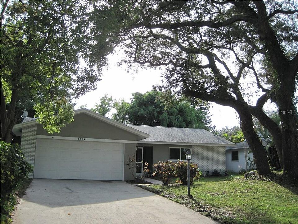 1st image of 2509 Bramblewood Dr W