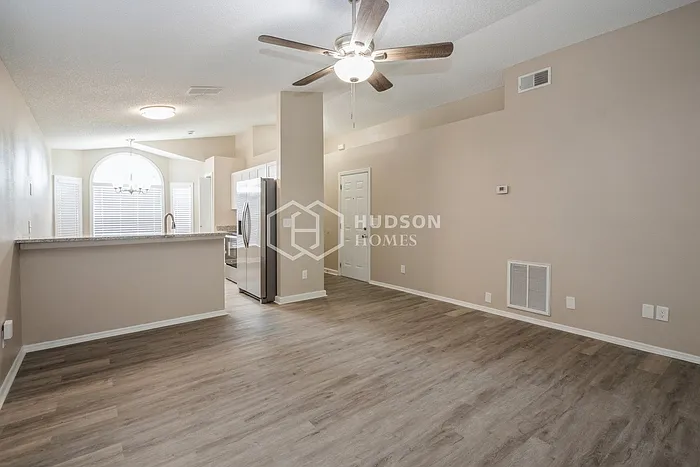 1771 Chatham Cir — Photo 9