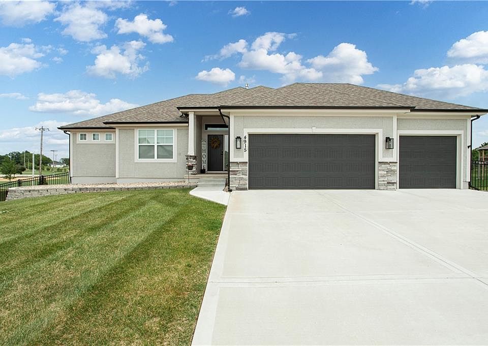 1st image of 4915 NE 92nd Ct