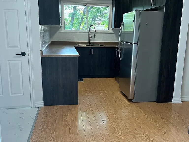 254 Hillside Dr #UPPER LEVEL — Photo 3