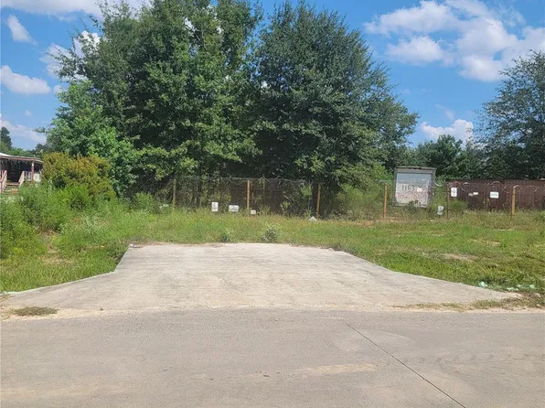 1141 County Road 3556, Cleveland, TX 77327