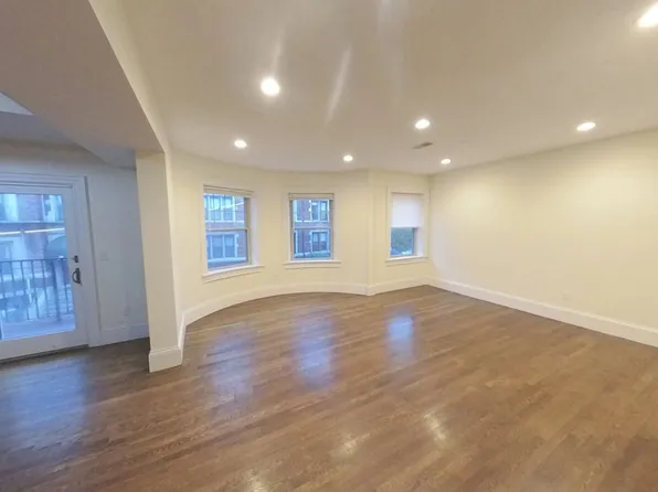18 Commonwealth Ter #3, Brighton, MA 02135