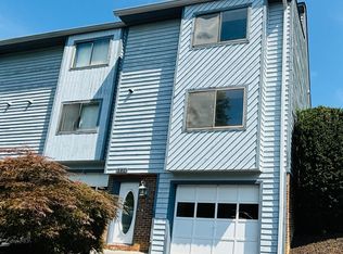 291 New Kent Rd, Blacksburg, VA 24060