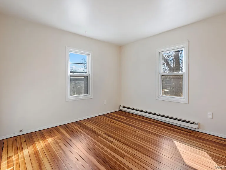 500 5th Ave #UPPER 2ND FLOOR — Photo 14