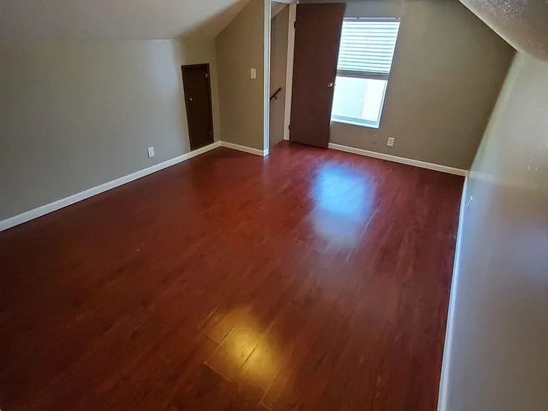 926 SE Uglow Ave #2 — Photo 11