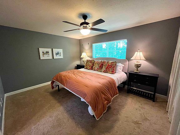 2nd image of 1802 Jackson Ave W APT 20