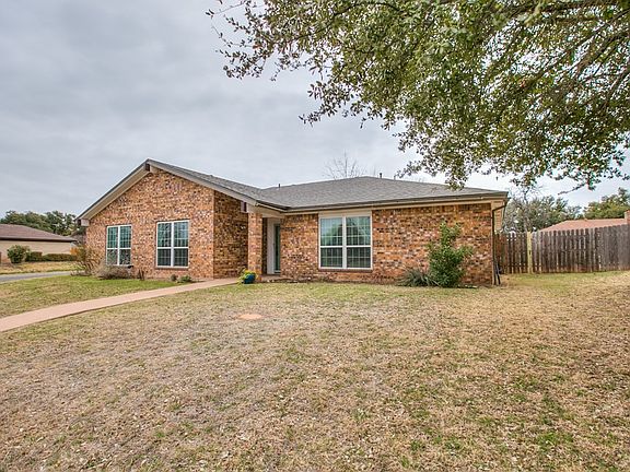 4th image of 3201 Timber Ridge Dr