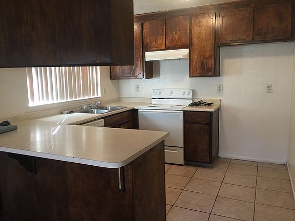 2nd image of 8715 Fox Creek Dr