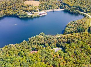 33 Raspberry Ln, Carmel, NY 10512