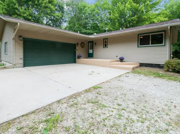 3457 E McKinley Rd, Midland, MI 48640