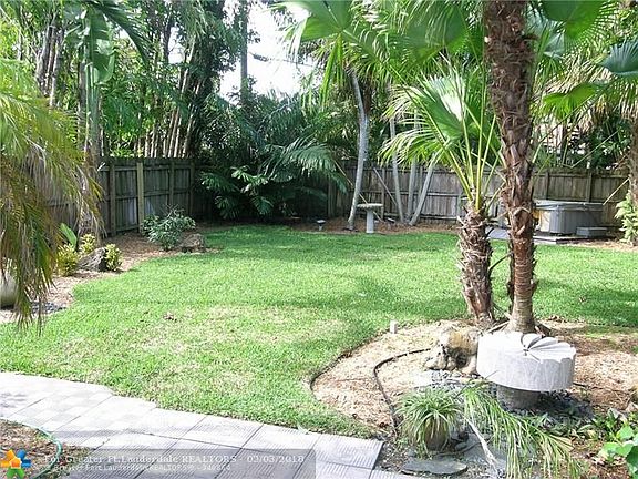 2nd image of 739 NE 17th Way