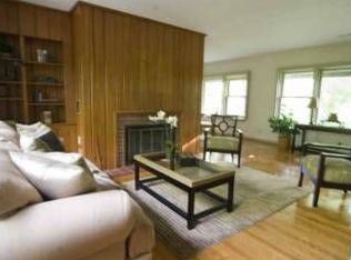 18 Arbor Rd, Saint Louis, MO 63132