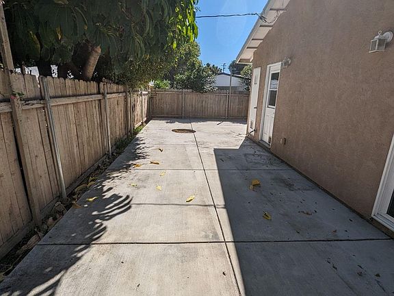 3rd image of 4725 67th St