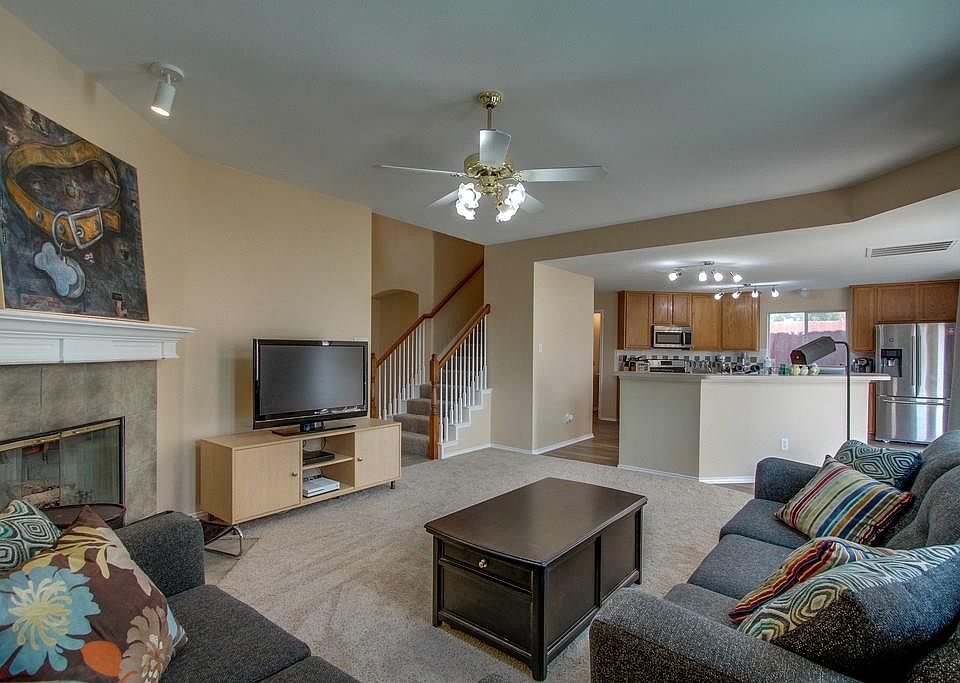 1st image of 1461 Summerhill Dr