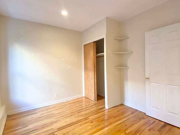 4th image of 326 E 78th St #9A