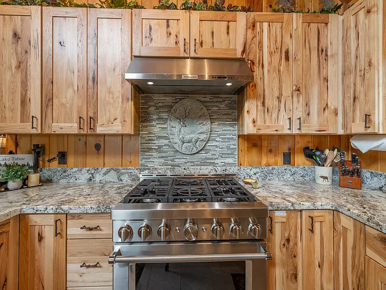 6431 Tamarack Rd — Photo 13