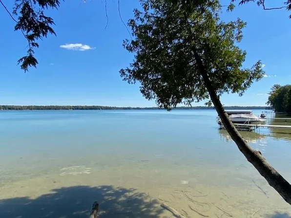 W Kangaroo Lake Rd, Baileys Harbor, WI 54202