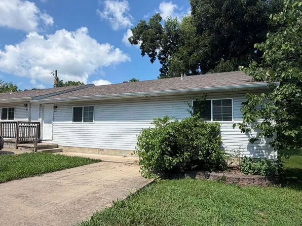878 Evergreen St #11, Hollister, MO 65672