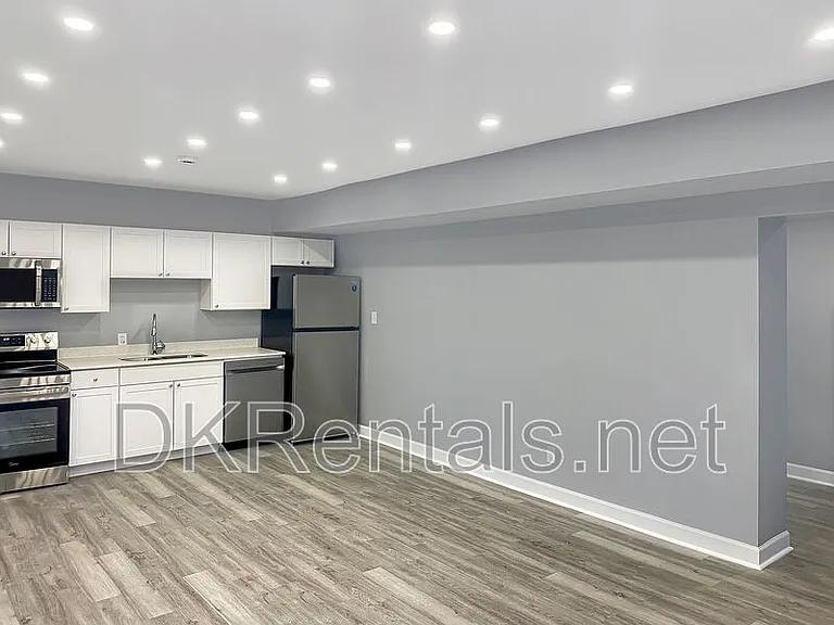 1745 Buckeye St SW #A — Photo 4