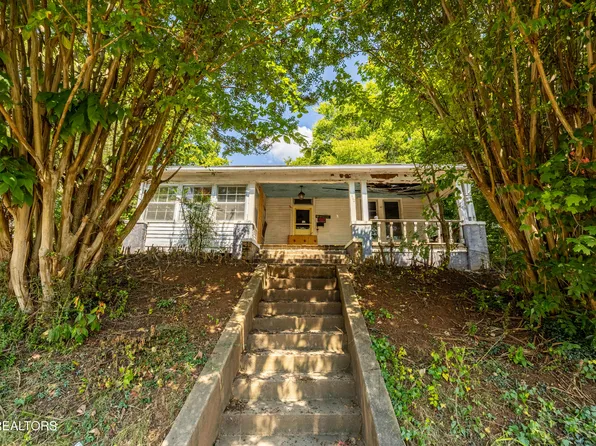 1006 Monroe St, Sweetwater, TN 37874