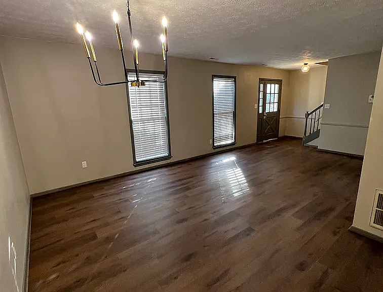 524 Elder St #524 — Photo 2