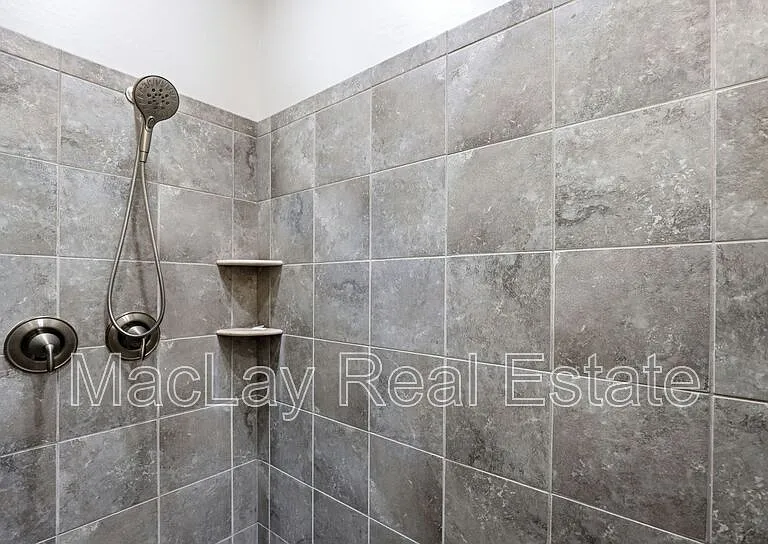 1142 E Bajor St — Photo 38